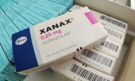 {?}& prodává,me všechny druhy léků 4